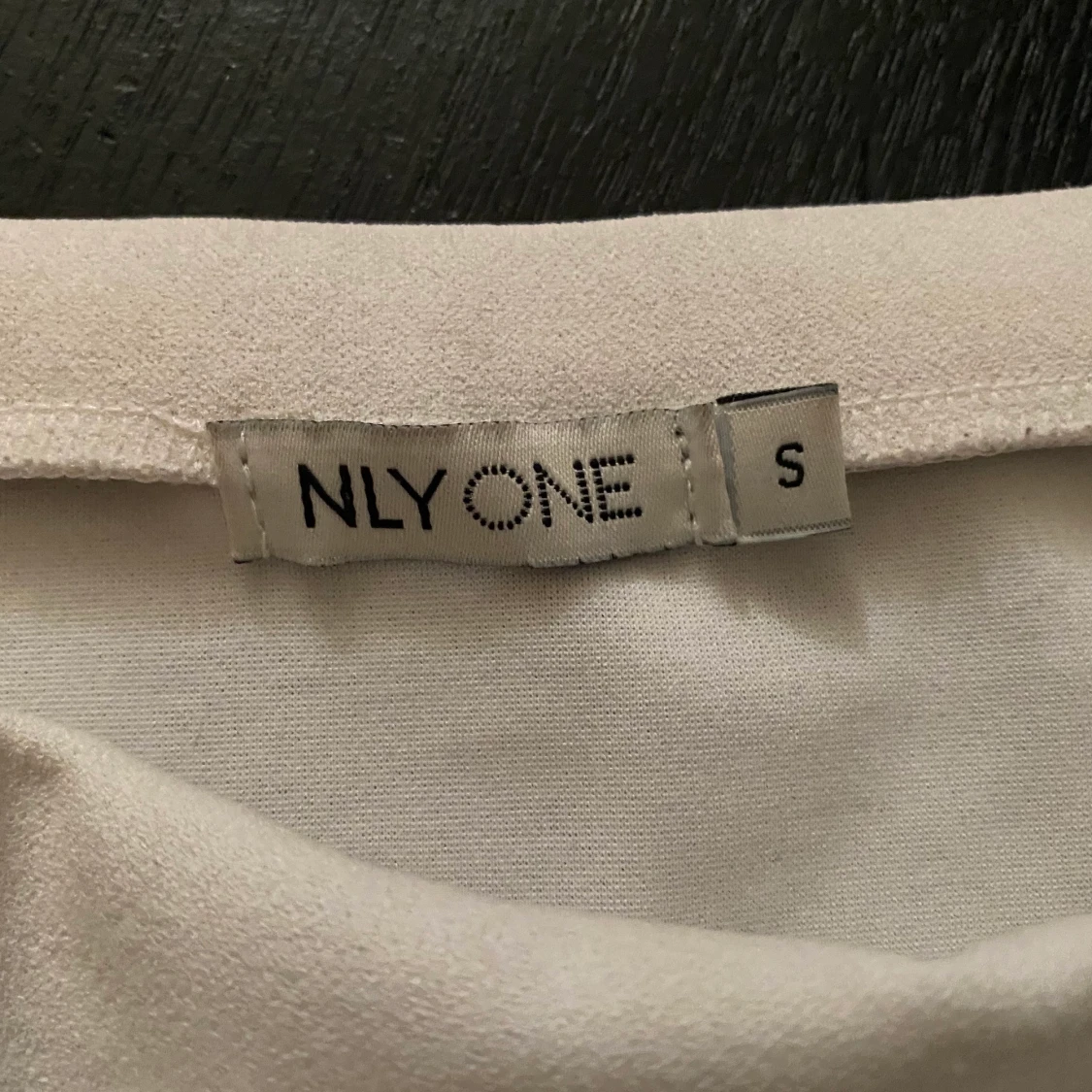  Vit volangkjol från NLY - 91