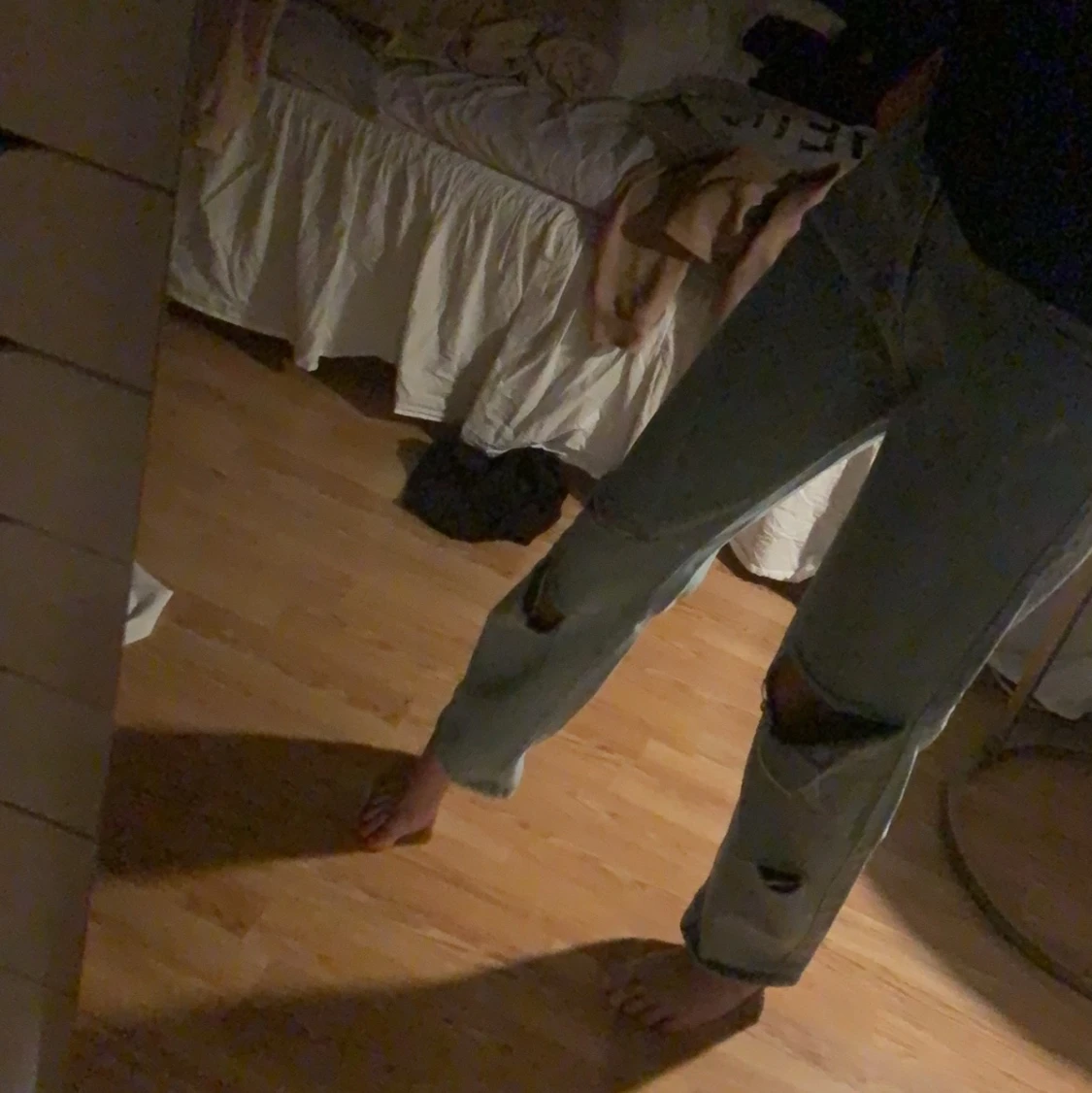 Kom privat för fler bilder, sitter bra lite korta ( 170 ) dem är till ankeln ungefär!! Säljer för behov av pengar - 91