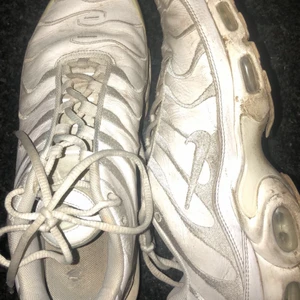 NIKE TN SKOR - Storlek 42,5.   Använda ett fler tal gånger och rätt slitna men skulle se väldigt fräscha ut ifall man tvätta dem.