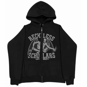 Helt ny reckless scholars hoodie - OBS! SÅLD! Helt ny. Kom med bra bud. Storlek S. Lägger upp igen (tidigare bud 2000). Intressekoll Bud: 2200