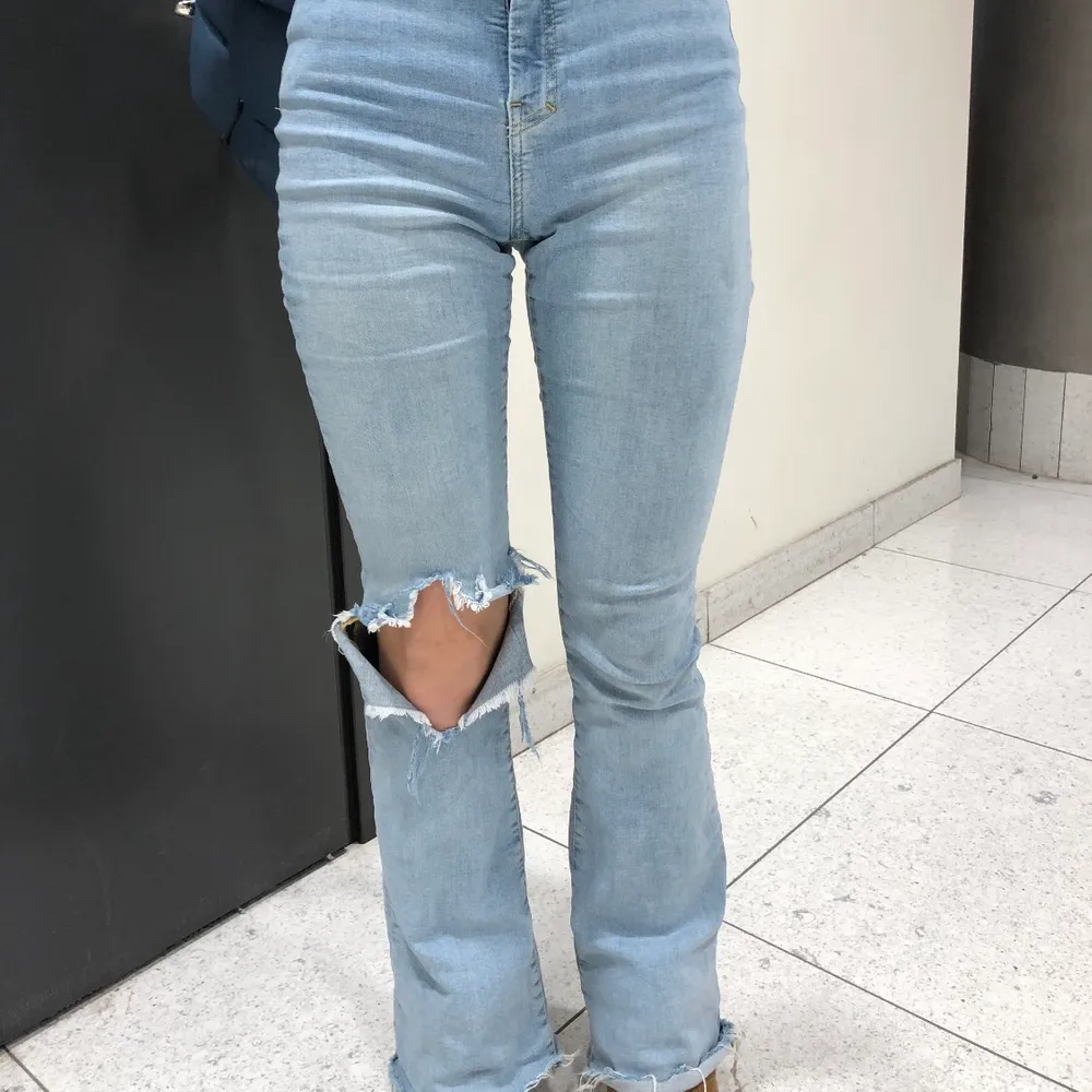 Ett par blåa jeans sällan använda . Jeans & Byxor.