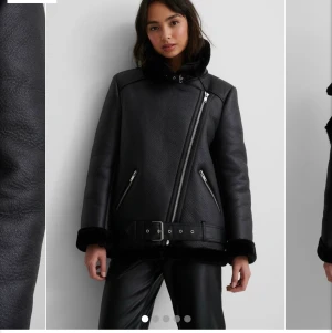 Jacka - Säljer min biker jacka så den int ekonomer till användning! Det är är bra skriva vid frågor. Nu är budet på 470 ink frakt 📦 