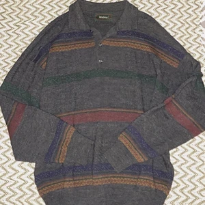 Mysig tröja🥺 - Detta är seriöst den mysigaste tröjan jag har, men den kommer aldrig till användning. Tyvärr. Storlek är XXL men känns som M/L... 💕