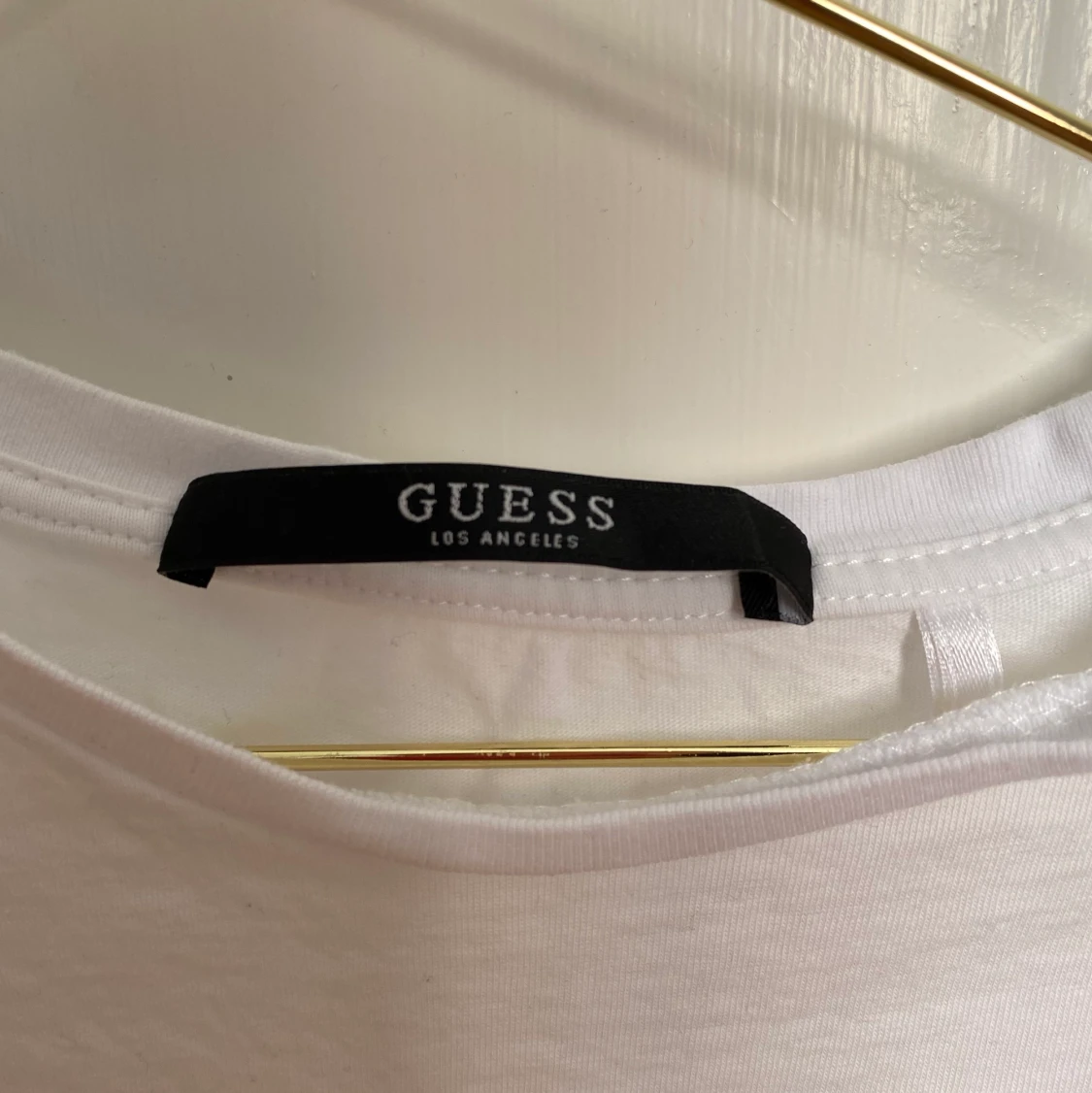 Guess cropped T-shirt size xs - 90