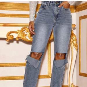 Så snygg jeans! Nypris 500kr 250kr inkl frakt!⚡️⚡️