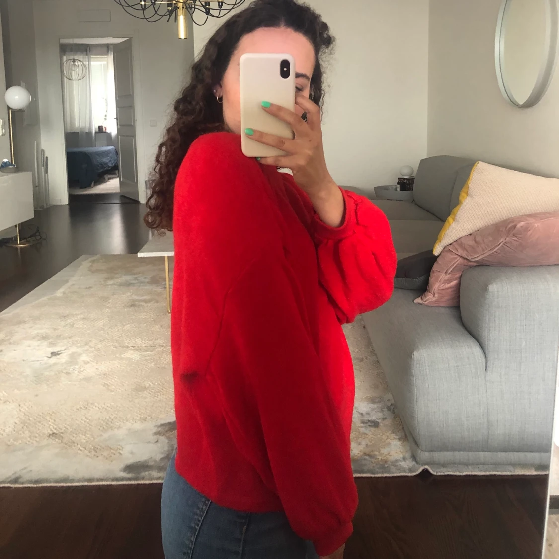 Red sweater - 91