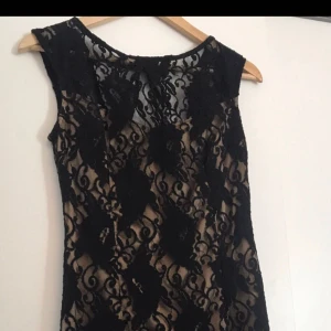  - Legat för länge i garderoben, aldrig använd. Frakt tillkommer.