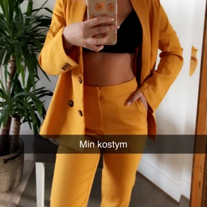 Kostym  - Från NAKD, båda är i storlek 34