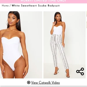 Pretty little thing body  - Säljer denna body ifrån  pretty little thing i storlek xs/s