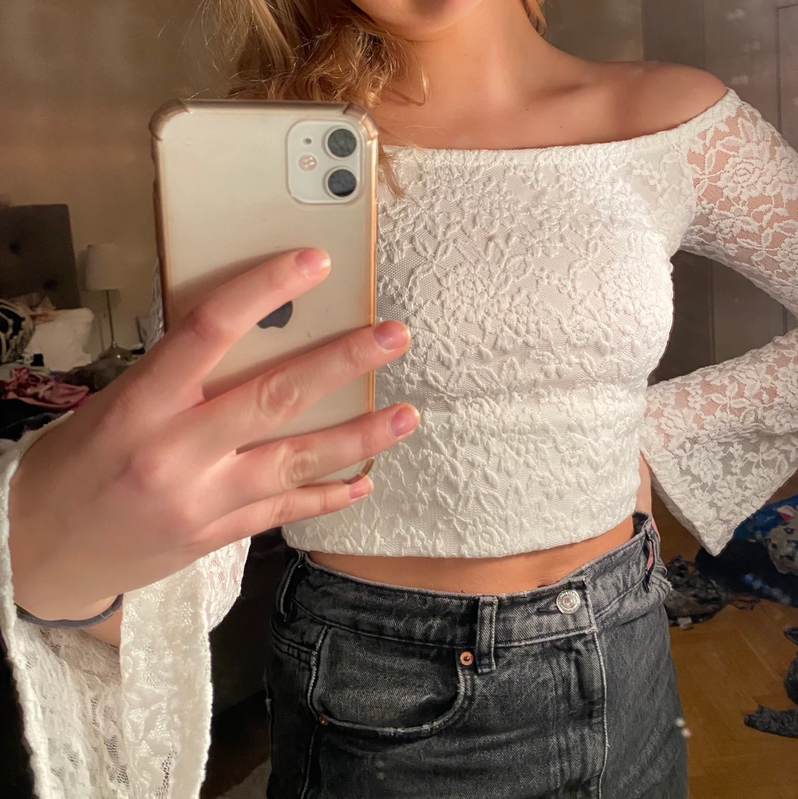 Vit spets topp off-shoulder