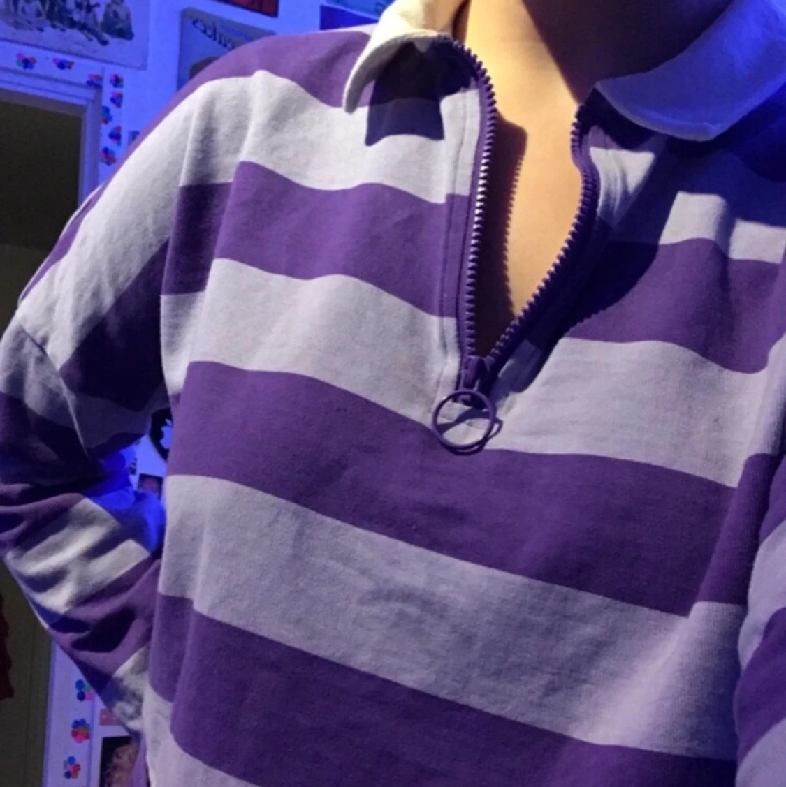 Lila randig tröja från monki 