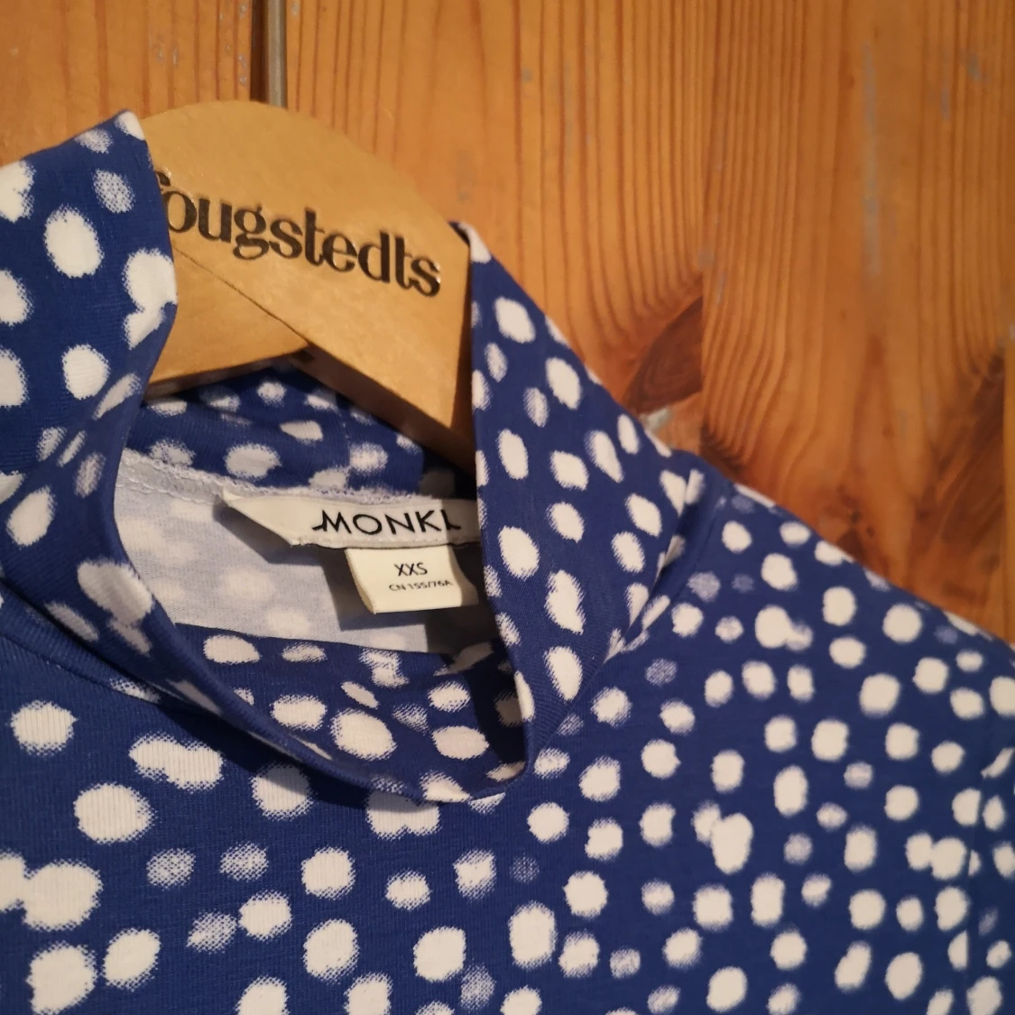 Monki turtleneck  - 90