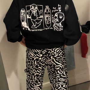 Polar, byxa , helt oanvänd , canvas - Polar byxa 93’ mönstrad, kollektion vår 2020, helt oanvänd, nu pris 1499, inköpta på Hollywood 