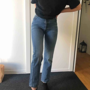  - Snygga Levi’s 501-or köpta i London. Asfäsch wash!