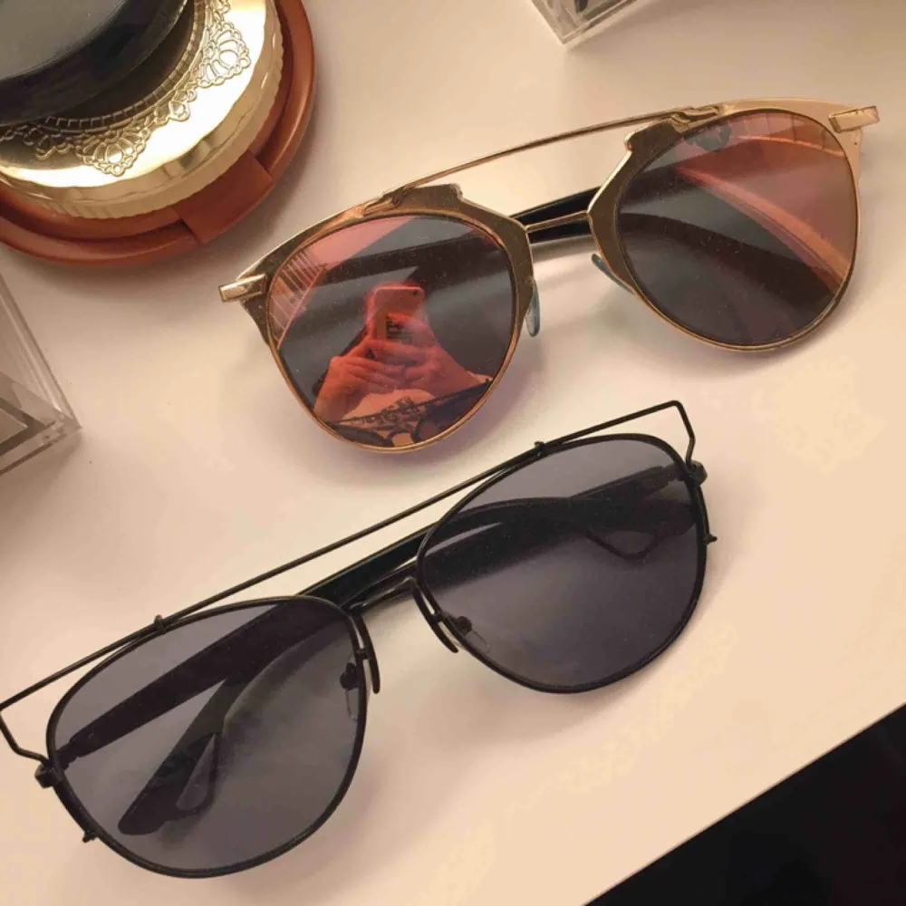 Dior-inspirerade solglasögon. 100kr/ styck (paket-pris kan diskuteras!) Frakt på 9kr tillkommer!😎. Accessoarer.
