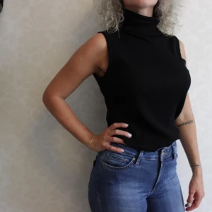  - Linne från Weekday