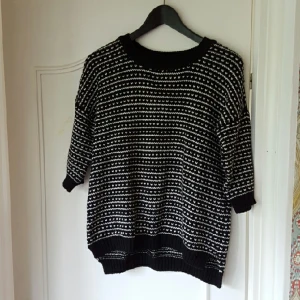  - Go mittemellantröja från Pepe Jeans, bra kvalitet! 

Göteborg eller kan skicka. 