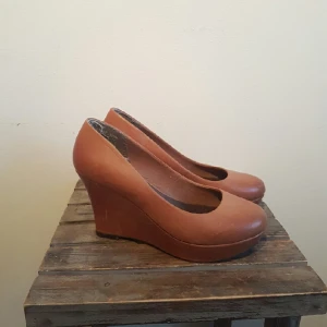  - kilklackar från Din Sko. använda några gånger men i bra skick. 🌿