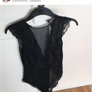  - Superfin populär body från HM! Nästan aldrig använd då den inte riktigt passar mig 🌸🌸