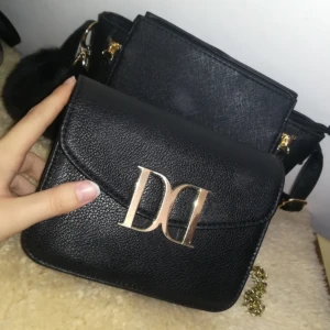  - Supersnygg väska från Don Donna i nyskick🌸