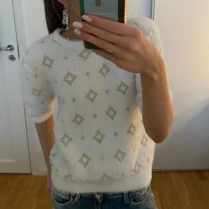 jättefin tröja från Holly&Whyte by Lindex! Passar storlek XS-M❤️ kom privat för fler bilder