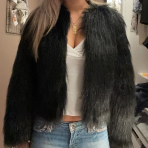 Pälsjacka - Jätte fin pälsjacka🫶🏼