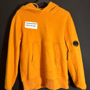 CP COMPANY HOODIE  - CP COMPANY HOODIE  Storlek M Skick 9,5/10 