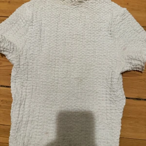 Tröja  - Köpte den på new yorker men den blev för liten 