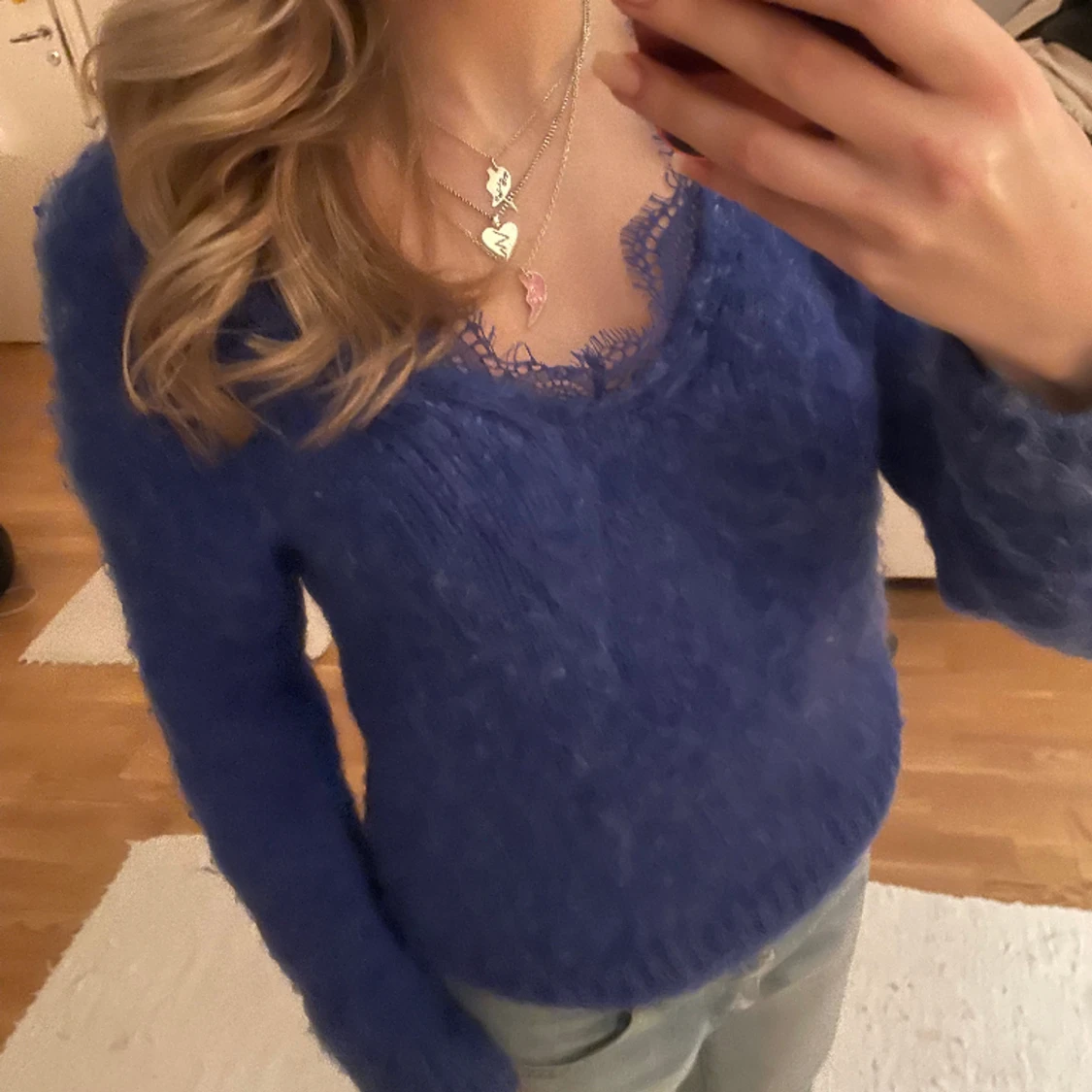 Blå stickad tröja - 91