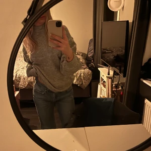 Jeans  - Jättefina ljusblå jeans från Gina, sparsamt använda🌸 dem är lite ljusare än vad som framgår på bilderna