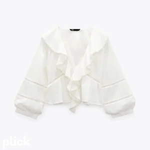 Zara blus - Säljer denna Zara blus i strl XS, knappt använd och i gott skick! 💗