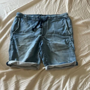 Shorts - Fina shorts