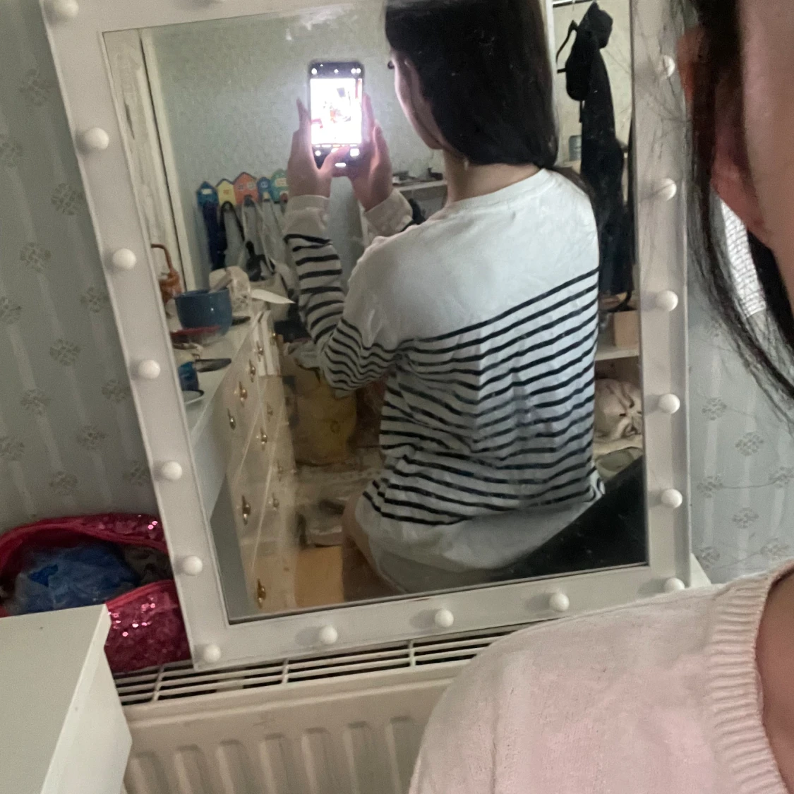 Mörkblå och vit randig sweater - 90