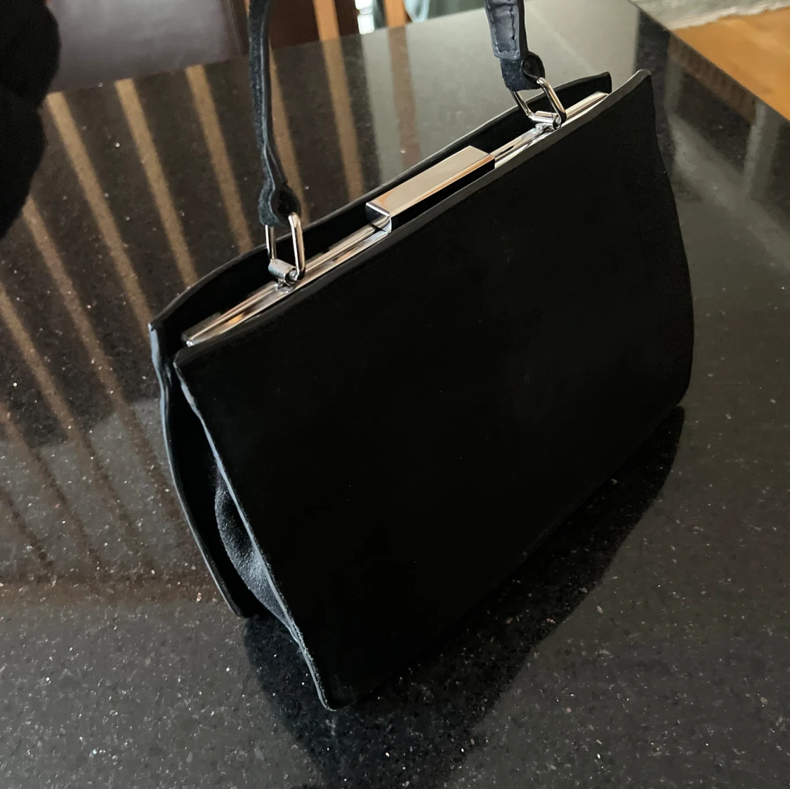 Svart handväska - 91