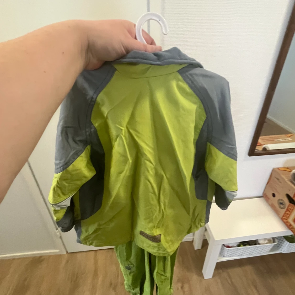 Välikausi asu  - 90