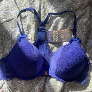 Bh - Från hunkemöller aldrig använd storlek 75B 