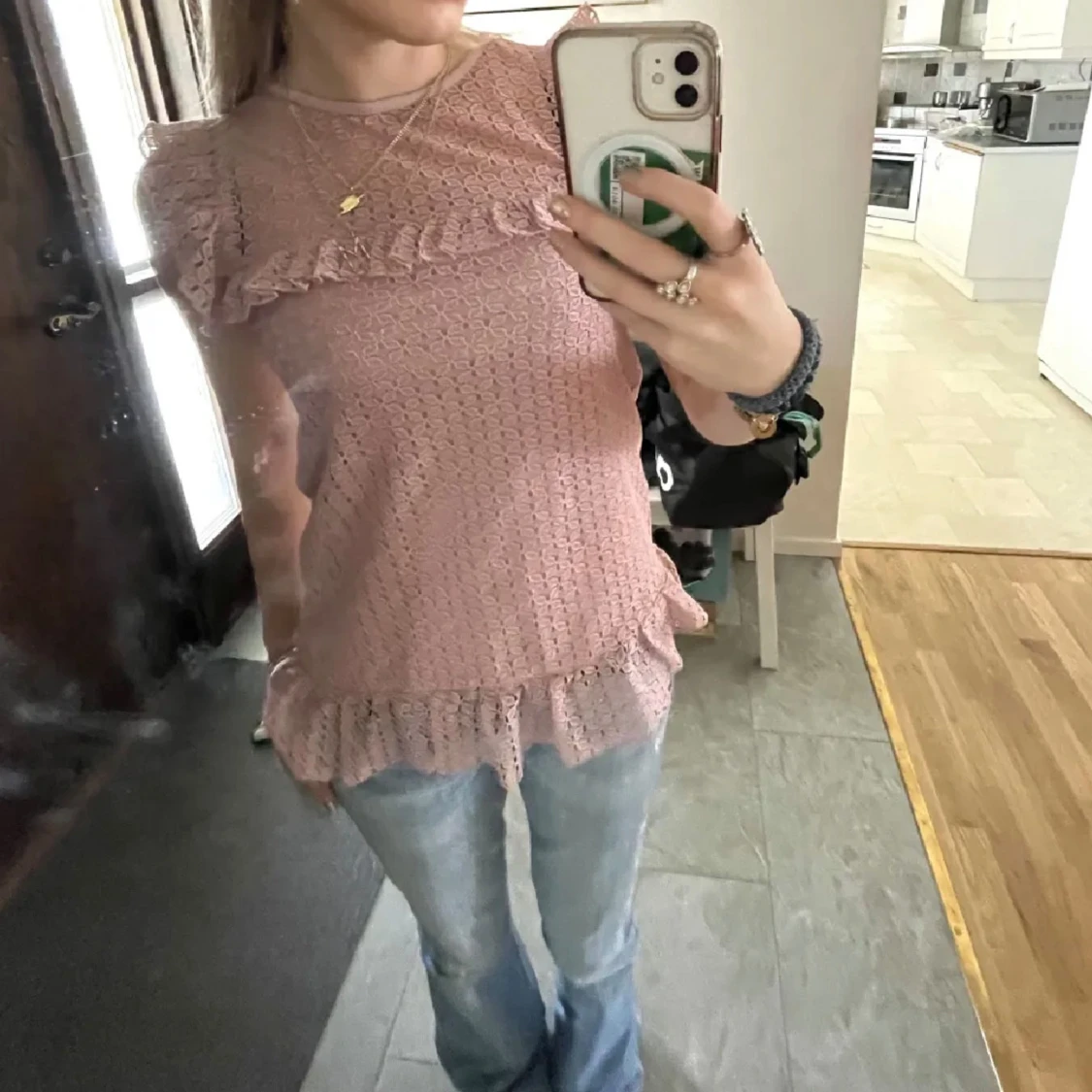 Ljusrosa spetsklänning från H&M - 92