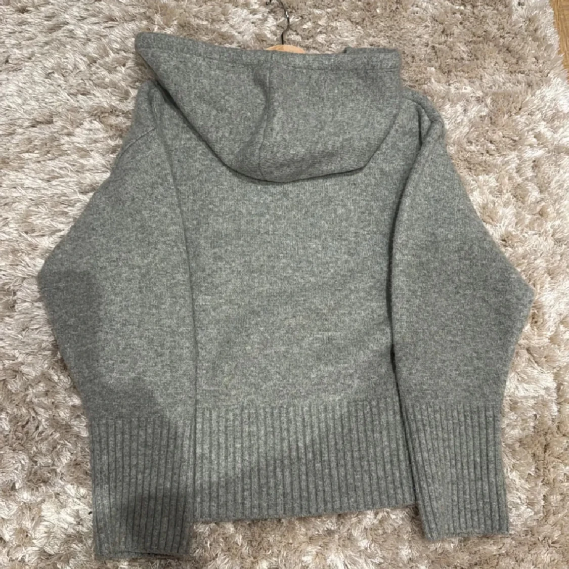 Zara hoddie