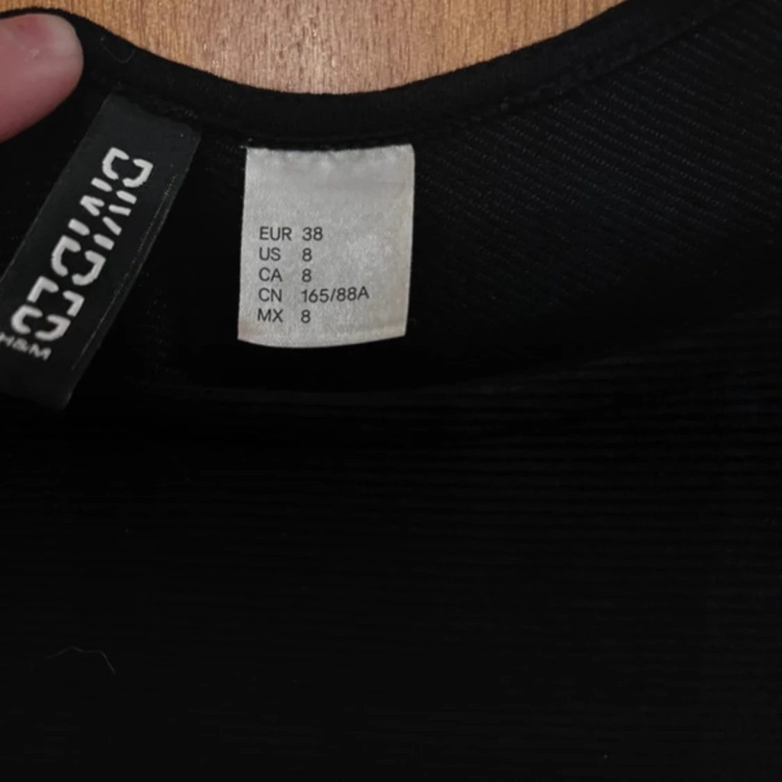 Svart klänning från Divided - 91