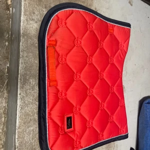 Rött es schabrak  - Rött es schabrak stl full, fint skick, nypris 899kr