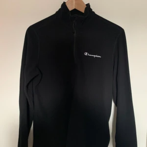 Champion Fleece - Fleecetröja från champion.  Halfzip  Bra skick!  