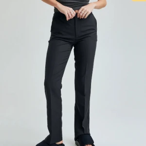 Kostymbyxor  - Jättefina, använda endast 1-2 ggr💕