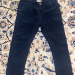 Barn jeans - Barn jeans, billiga men grisch och är elegant.