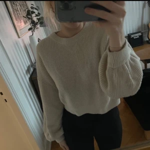 Beige tröja - Beige stickad tröja från H&M 