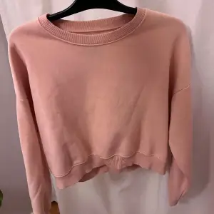 Fin rosa sweatshirt i väldigt bra skick 💗