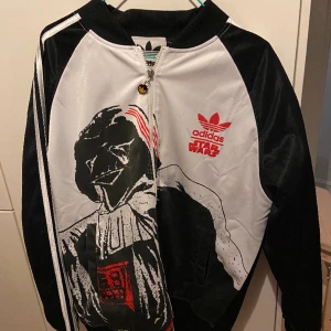Adidas Star Wars Track Top - Adidas Star Wars Track Top  Limited edition i storlek large