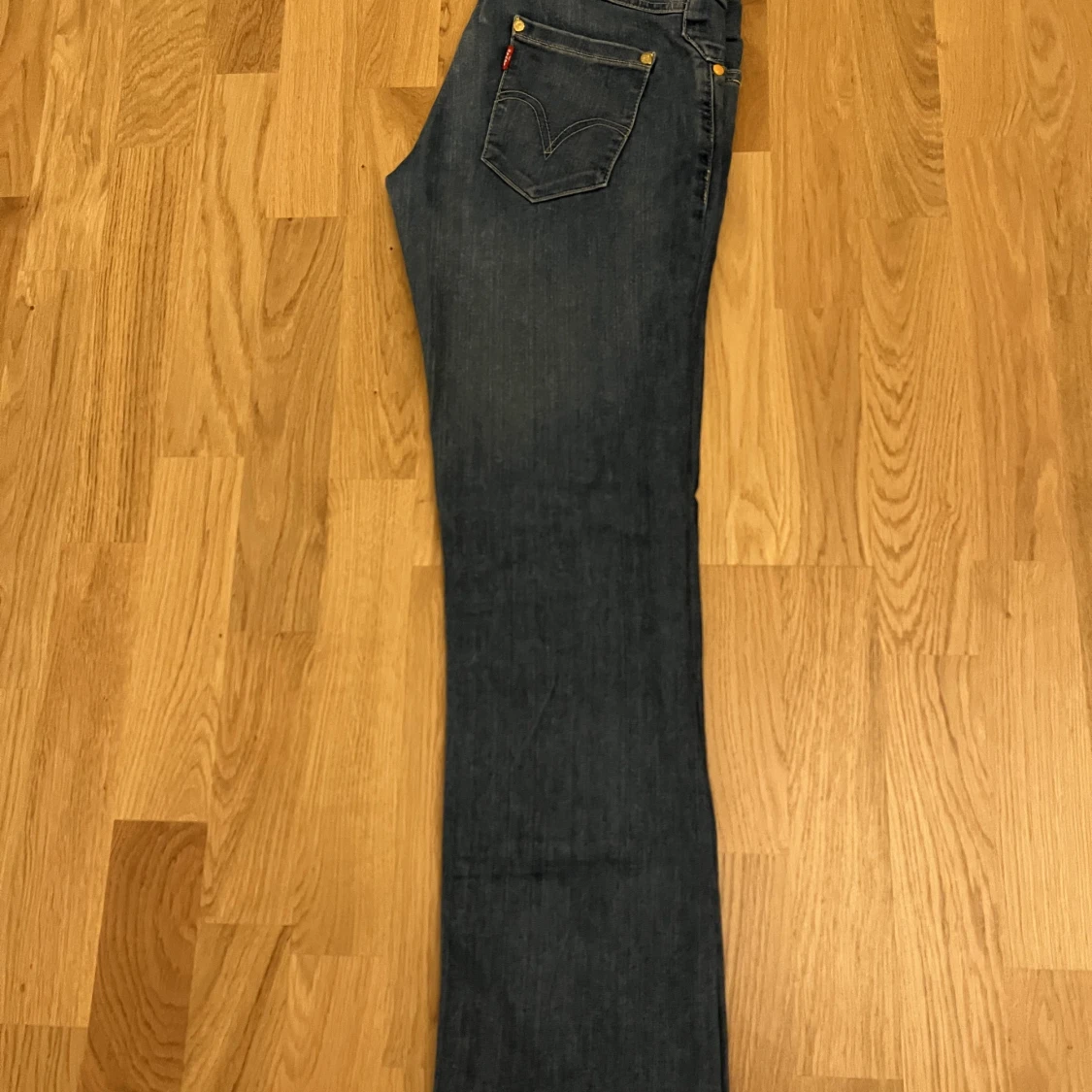 Low Waist Levis Jeans - 90