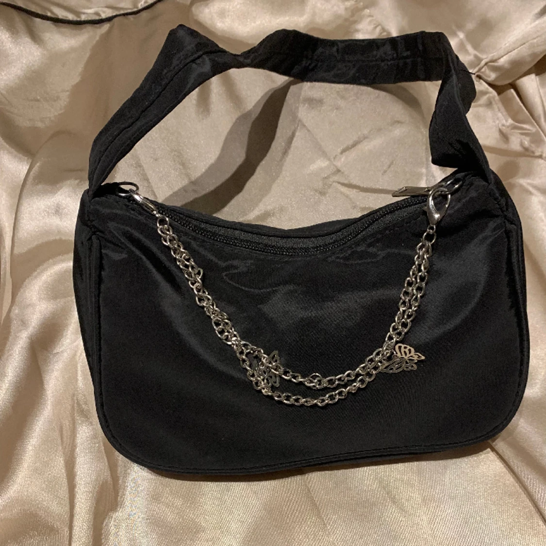 Svart väska  - 91
