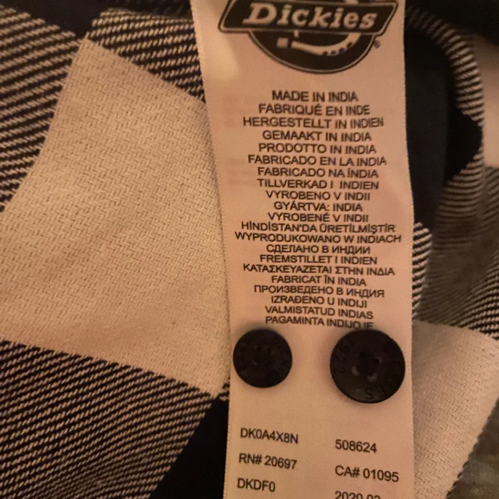 Aldrig använd. Pris kan diskuteras . Paidat.