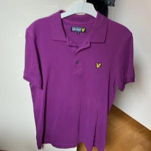 Pike  - Lyle & scott pike som nästan aldrig används  Lila  